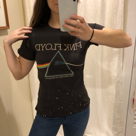 SOLD! Chaser || Pink Floyd Tee - Picture 6 of 7